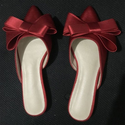 Pointed bow tie flat slippers