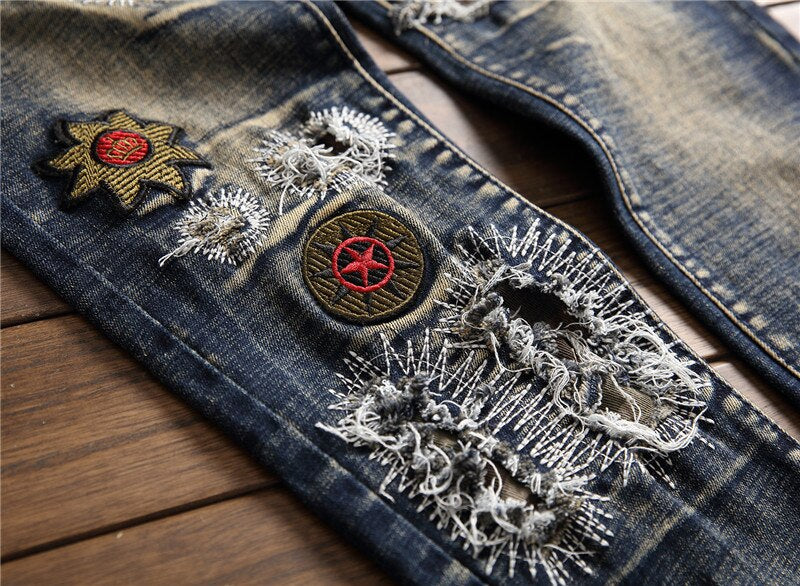 Men’s patched embroidery slim jeans